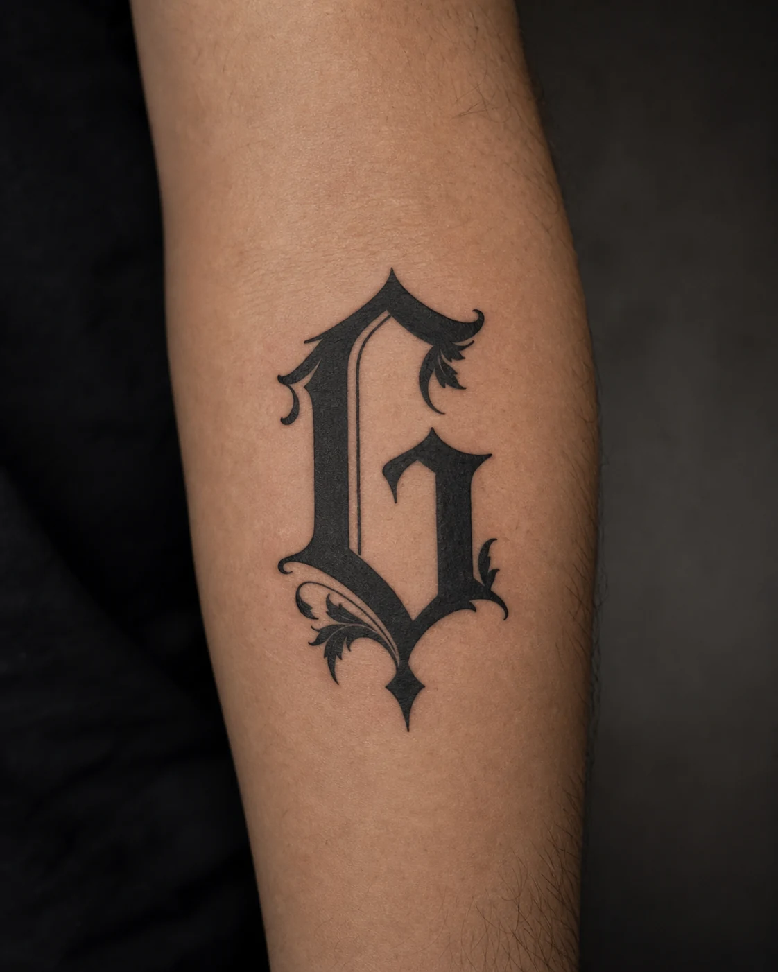 Old English initials and monograms Gothic